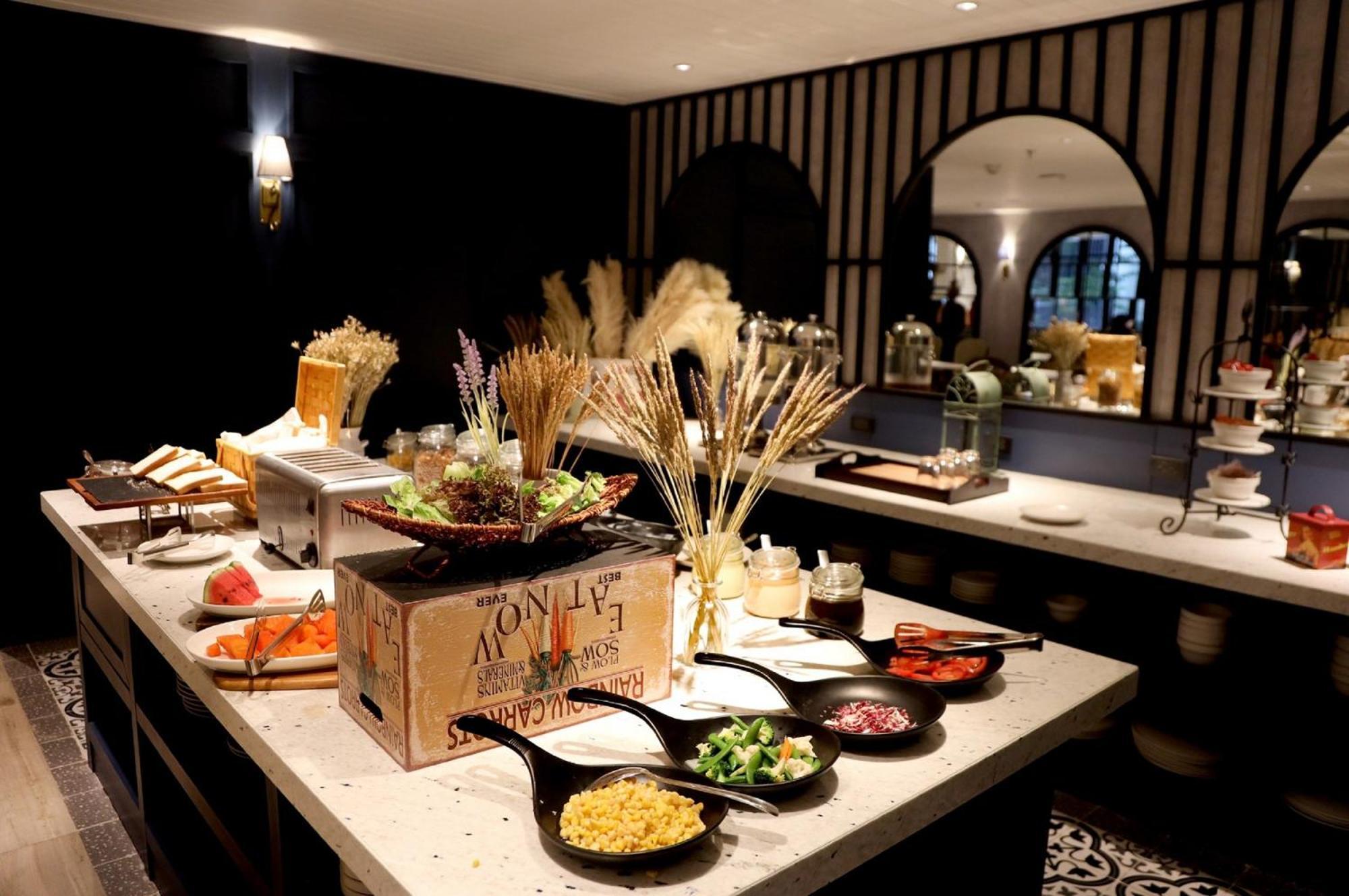 The Quartier Hotel Phromphong - Thonglor Банкок Екстериор снимка